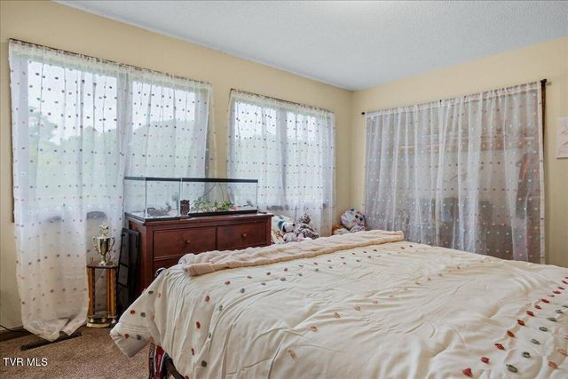 122 South Fork Road, Marion, VA 24354