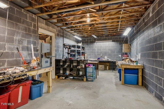 122 South Fork Road, Marion, VA 24354
