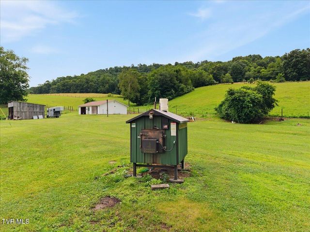 122 South Fork Road, Marion, VA 24354