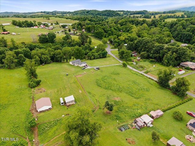 122 South Fork Road, Marion, VA 24354