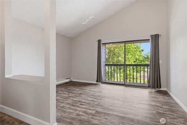 4526 S Henderson Street, Seattle, WA 98118