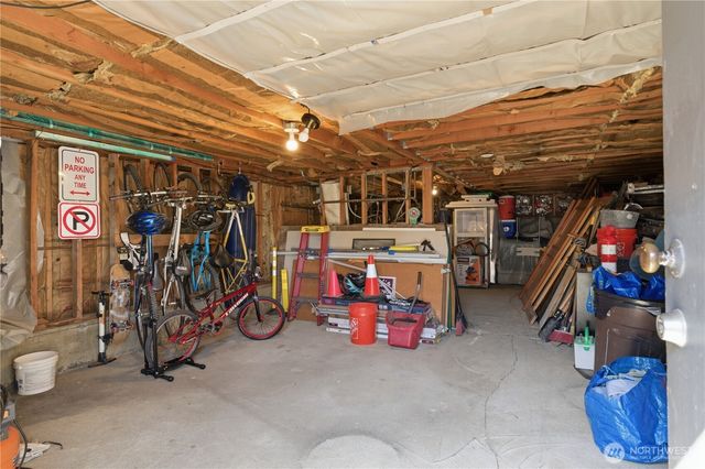 4526 S Henderson Street, Seattle, WA 98118