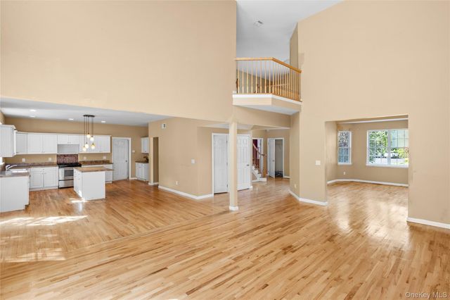 72 Sweetgum Lane, Miller Place, NY 11764