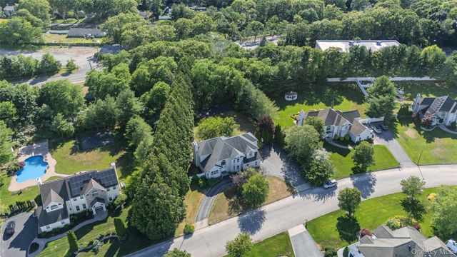 72 Sweetgum Lane, Miller Place, NY 11764