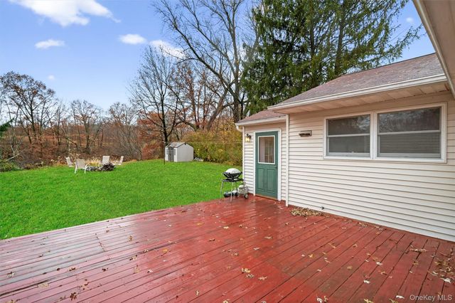 24 Patricia Lane, Washingtonville, NY 10992