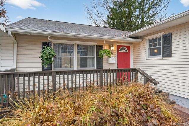 24 Patricia Lane, Washingtonville, NY 10992