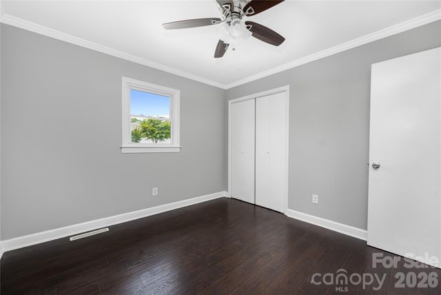 112 Robinette Lane, Statesville, NC 28625