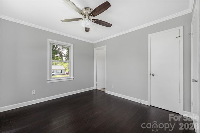 112 Robinette Lane, Statesville, NC 28625