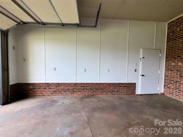 112 Robinette Lane, Statesville, NC 28625