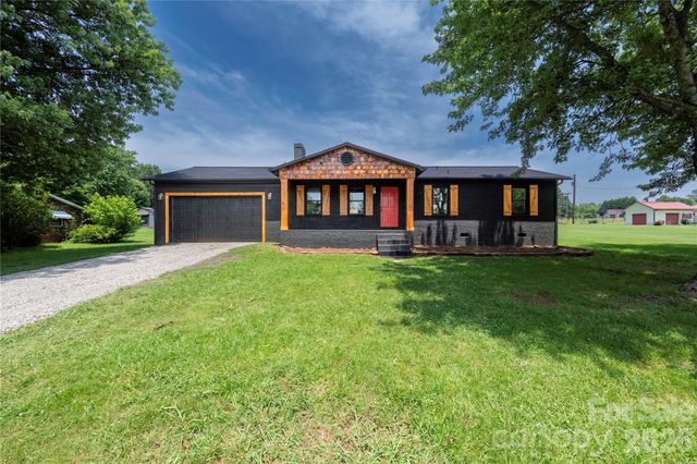 112 Robinette Lane, Statesville, NC 28625