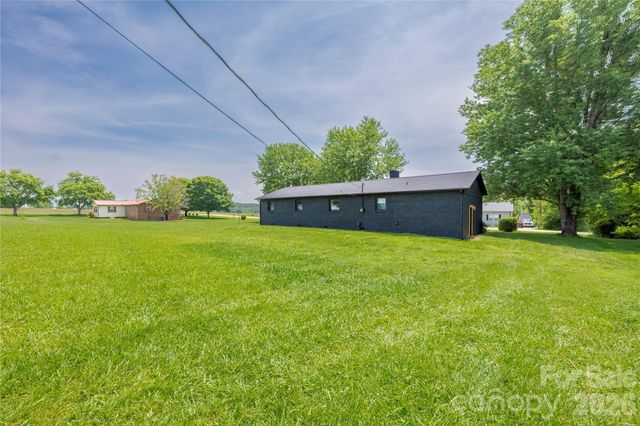 112 Robinette Lane, Statesville, NC 28625