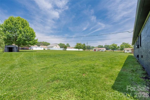 112 Robinette Lane, Statesville, NC 28625