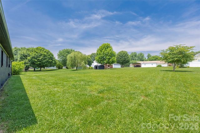 112 Robinette Lane, Statesville, NC 28625