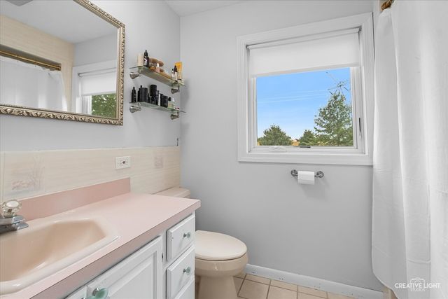 4S170 Hazelcrest Drive, Sugar Grove, IL 60554