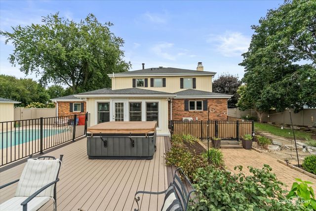4S170 Hazelcrest Drive, Sugar Grove, IL 60554