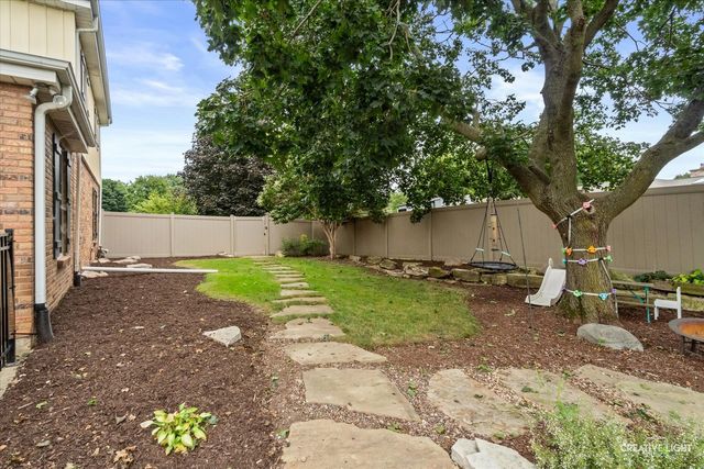 4S170 Hazelcrest Drive, Sugar Grove, IL 60554