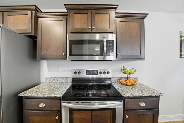 6609 Boatswaine Rd, Pensacola, FL 32526