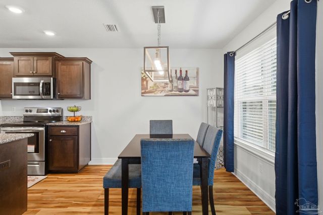 6609 Boatswaine Rd, Pensacola, FL 32526