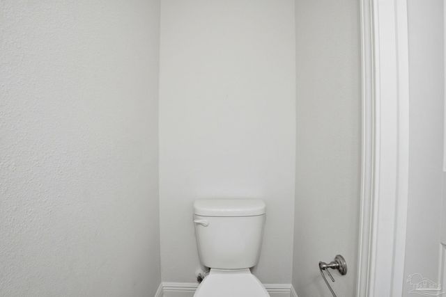 6609 Boatswaine Rd, Pensacola, FL 32526