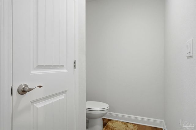 6609 Boatswaine Rd, Pensacola, FL 32526