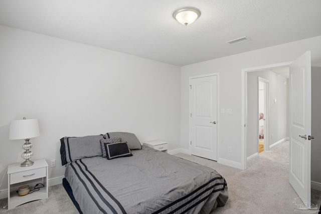 6609 Boatswaine Rd, Pensacola, FL 32526