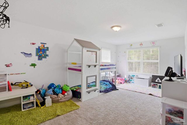 6609 Boatswaine Rd, Pensacola, FL 32526