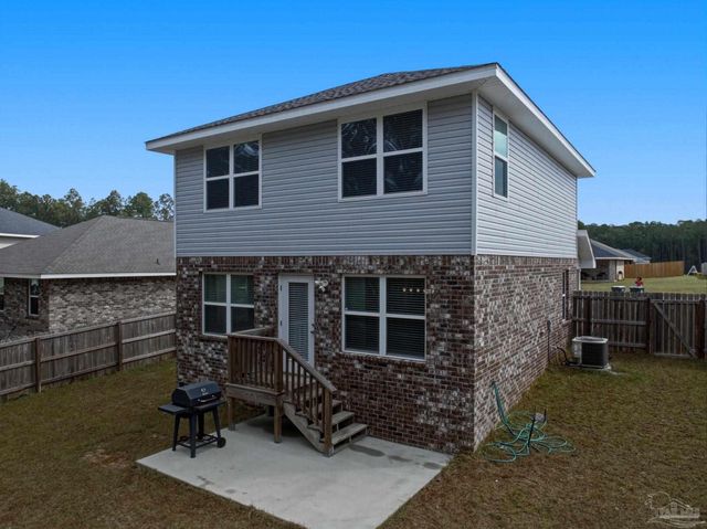6609 Boatswaine Rd, Pensacola, FL 32526