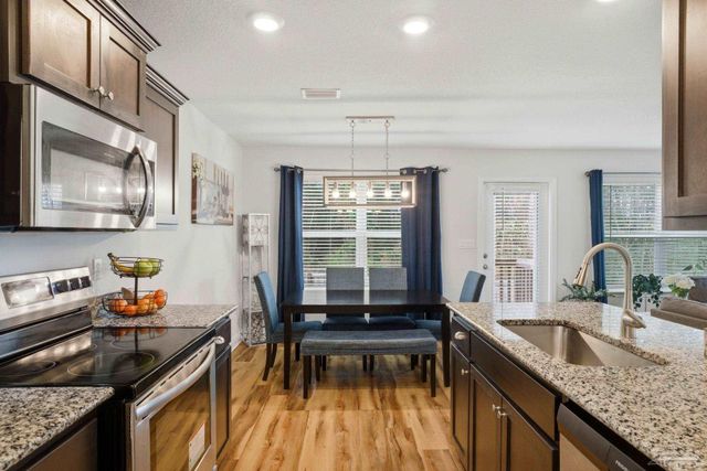 6609 Boatswaine Rd, Pensacola, FL 32526