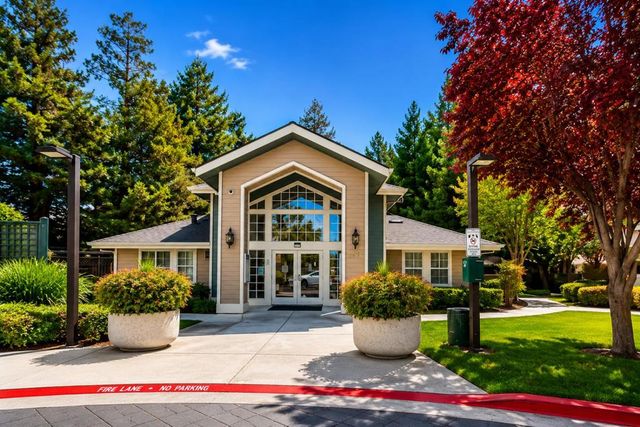 2660 Somerset Park Circle, San Jose, CA 95132