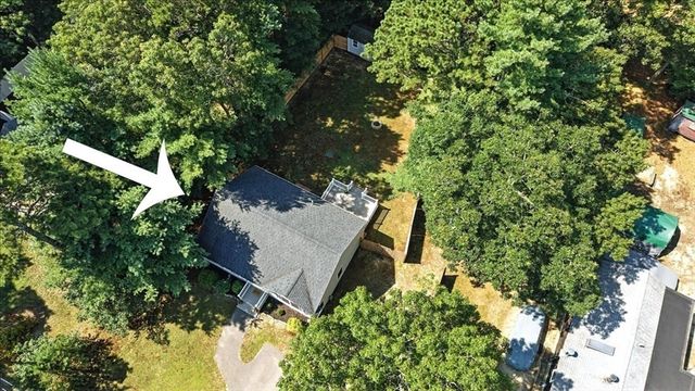 21 Crest Ave, Plymouth, MA 02360