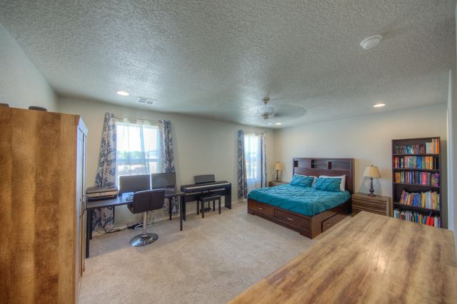 1810 Mulberry Court NE, Rio Rancho, NM 87144