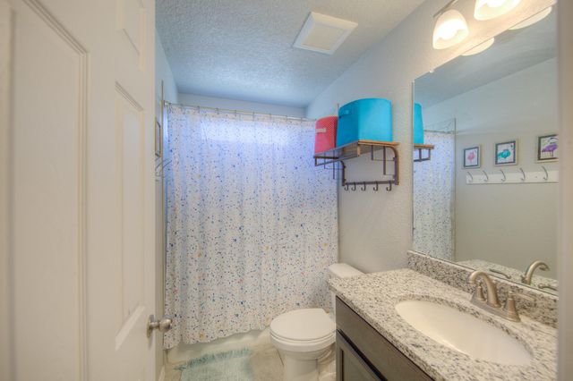 1810 Mulberry Court NE, Rio Rancho, NM 87144