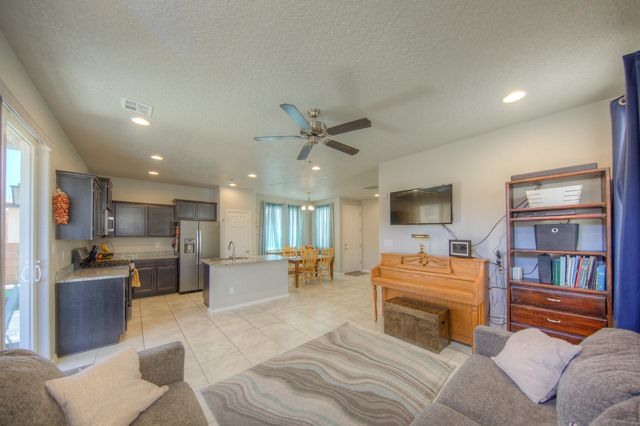 1810 Mulberry Court NE, Rio Rancho, NM 87144