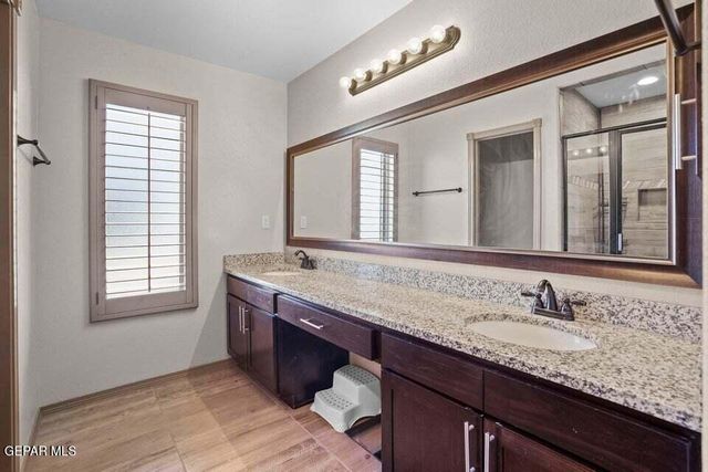 1917 TIM FOSTER Street, El Paso, TX 79938