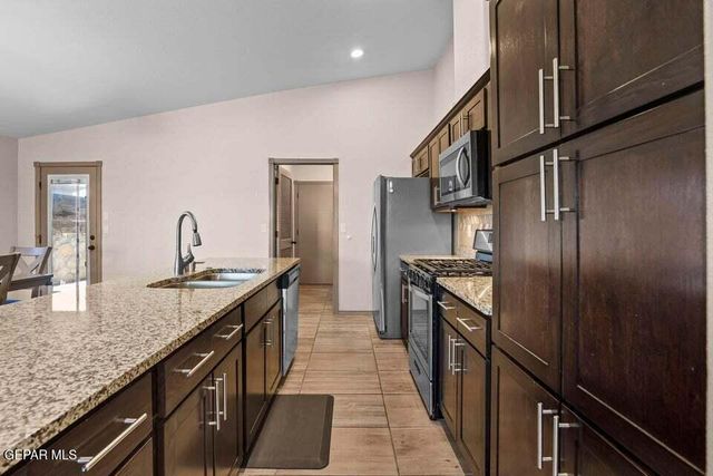 1917 TIM FOSTER Street, El Paso, TX 79938