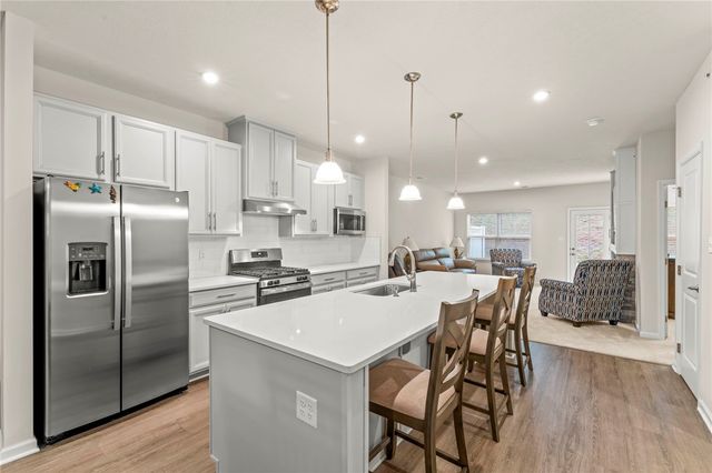 120 Dana Dr, Nottingham, PA 15330