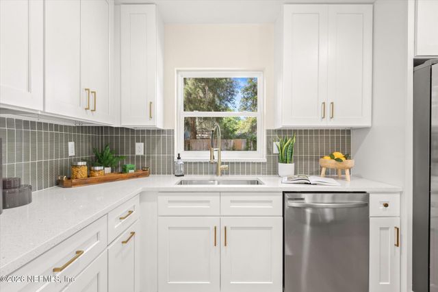 1115 SEBAGO Avenue S, Jacksonville, FL 32233