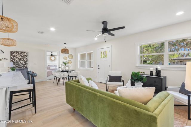 1115 SEBAGO Avenue S, Jacksonville, FL 32233