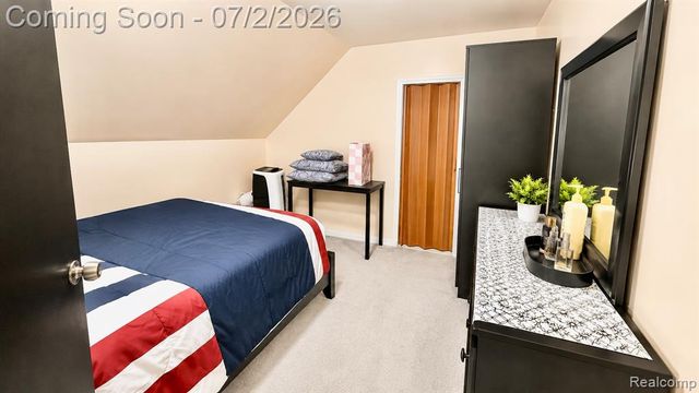 2433 Zinow Street, Hamtramck, MI 48212