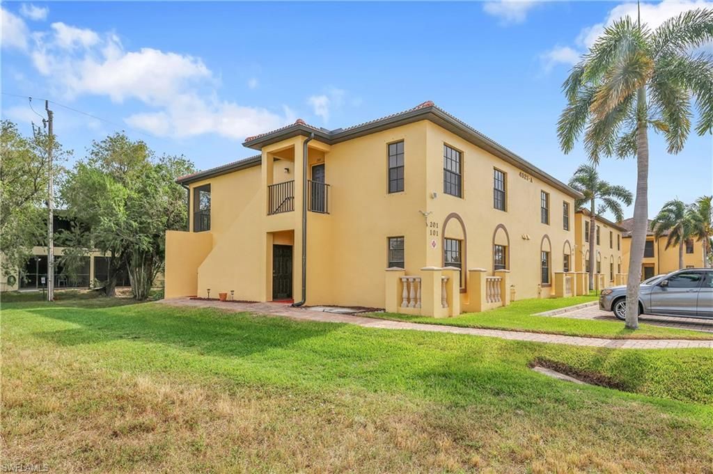 4921 SW 16th PL 201, CAPE CORAL, FL 33914 — exterior