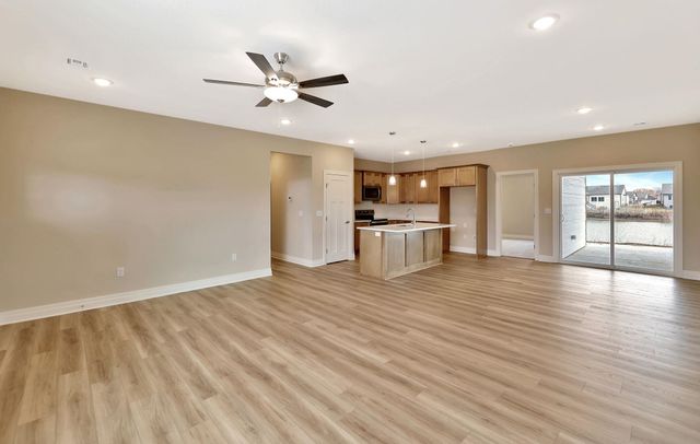 606 S Sweetwater Creek, Maize, KS 67101