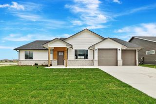 606 S Sweetwater Creek, Maize, KS 67101