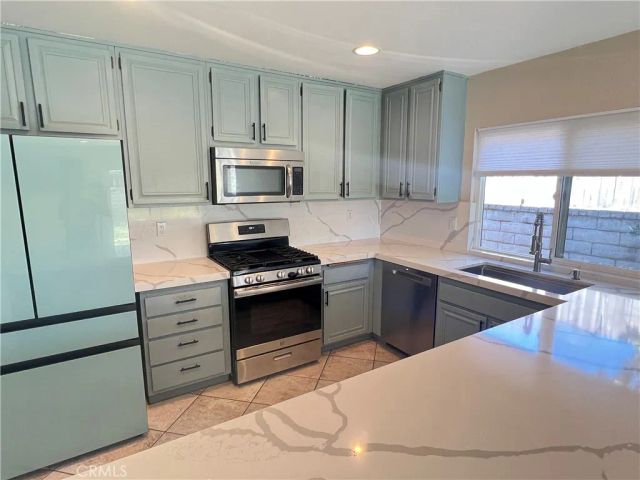 25444 Via Pacifica, Valencia, CA 91355