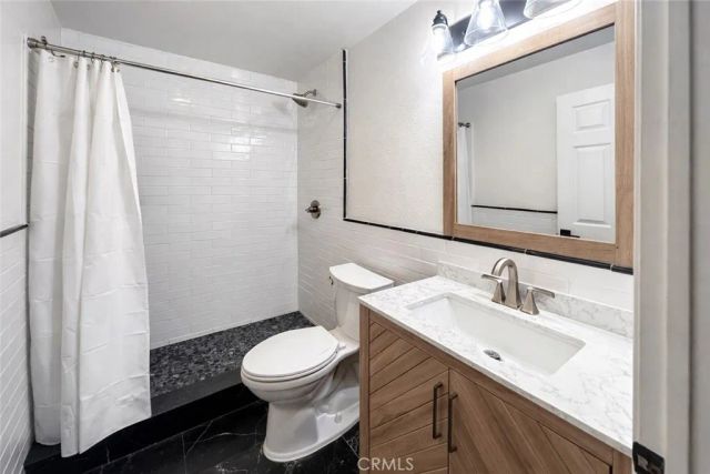 25444 Via Pacifica, Valencia, CA 91355