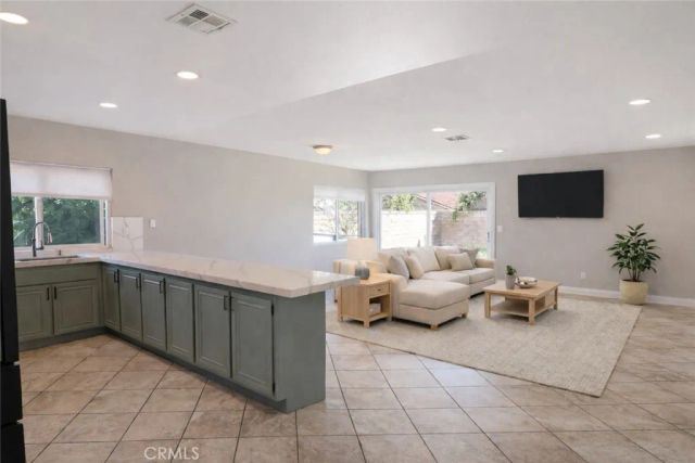 25444 Via Pacifica, Valencia, CA 91355