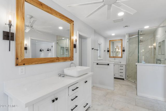550 W BERRIDGE Lane, Phoenix, AZ 85013