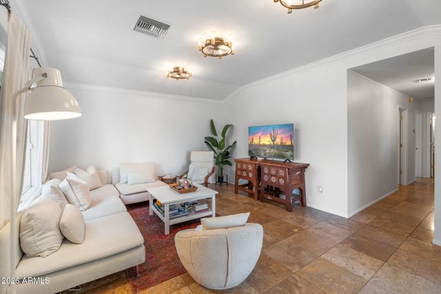550 W BERRIDGE Lane, Phoenix, AZ 85013