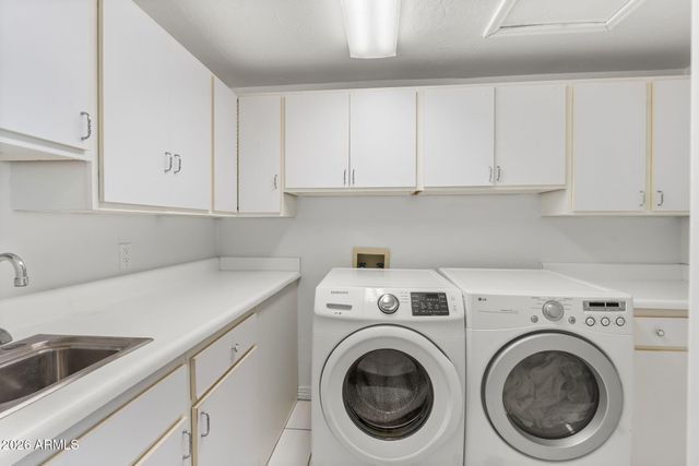 550 W BERRIDGE Lane, Phoenix, AZ 85013