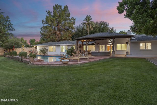 550 W BERRIDGE Lane, Phoenix, AZ 85013