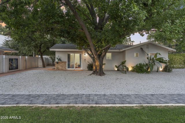550 W BERRIDGE Lane, Phoenix, AZ 85013
